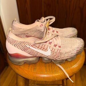 Nike Pink Sneakers Dynamic FlyKnit Design - Baby Pink Base